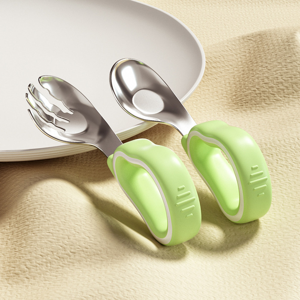 Baby Food Utensils Set - ชุดช้อนส้อมฝึกทานอาหารสำหรับเด็ก 1 ชุด ปลายสแตนเลสปลอดภัยสำหรับอาหาร ด้ามจับซิลิโคน อุปกรณ์ทานอาหารสำหรับเด็ก